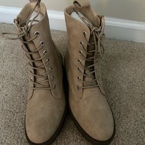 Women’s combat boots
